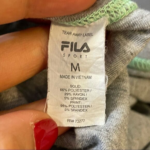 FILA Gray and White Long Sleeve round Neck Thick Tee Short Abstract Design M - Picture 3 of 10